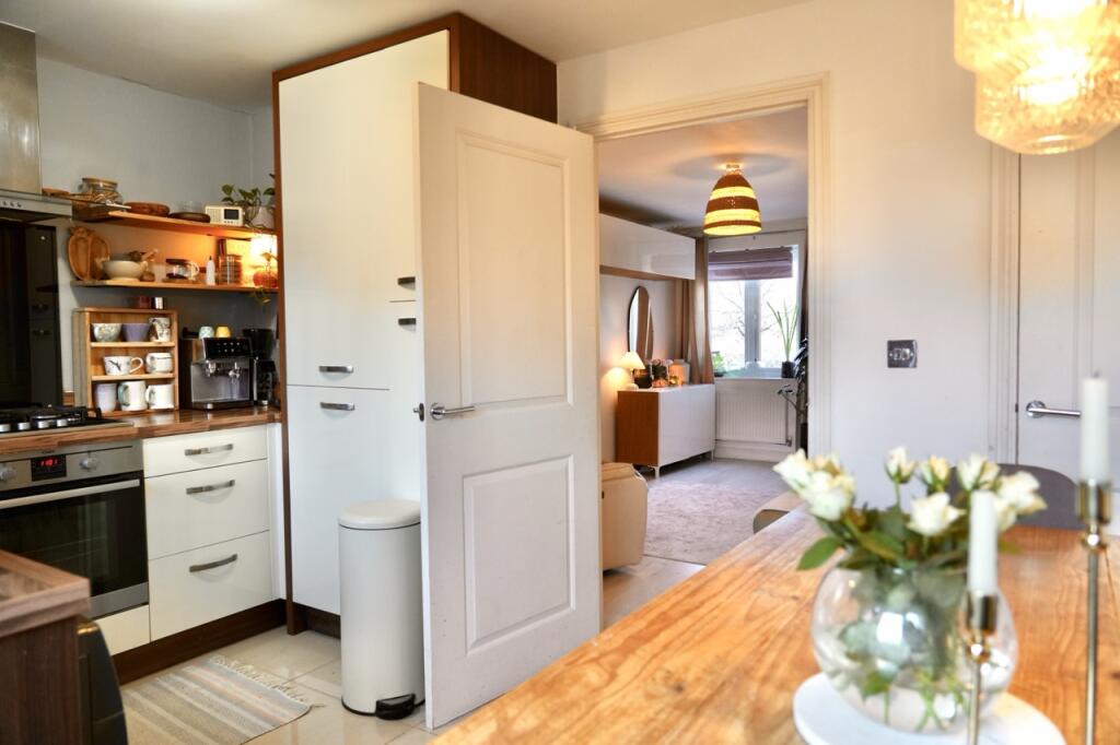 Applemint Close, Altrincham, WA14 photo 4