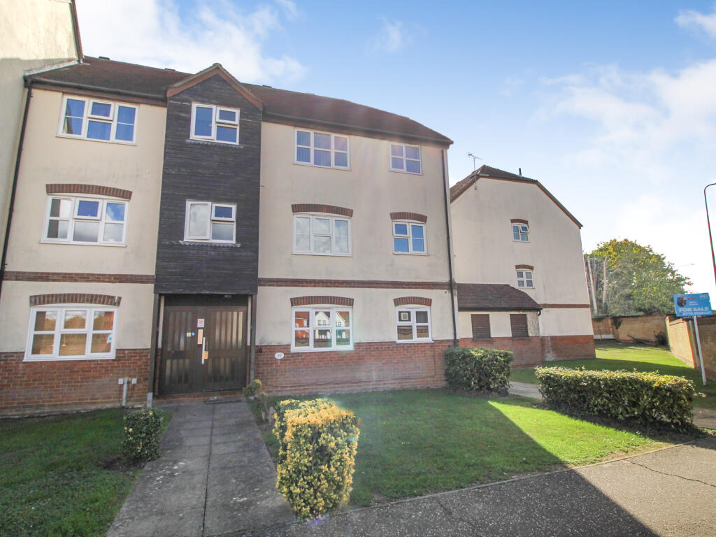 Main image of property: Thornborough Avenue, CM3 5FW