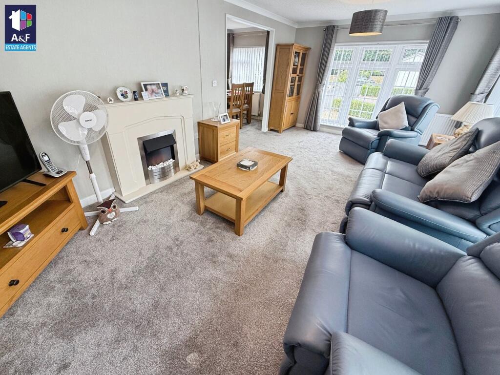 Chilton Park, Bridgwater, TA6 photo 2