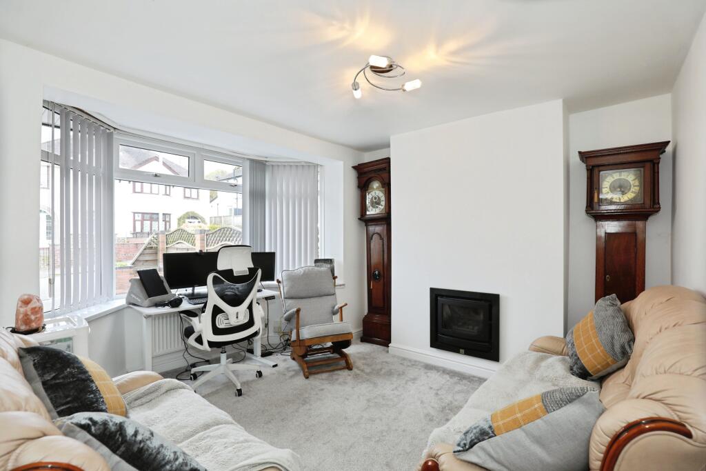 Whalley Avenue, Stoke-on-Trent, ST4 photo 2