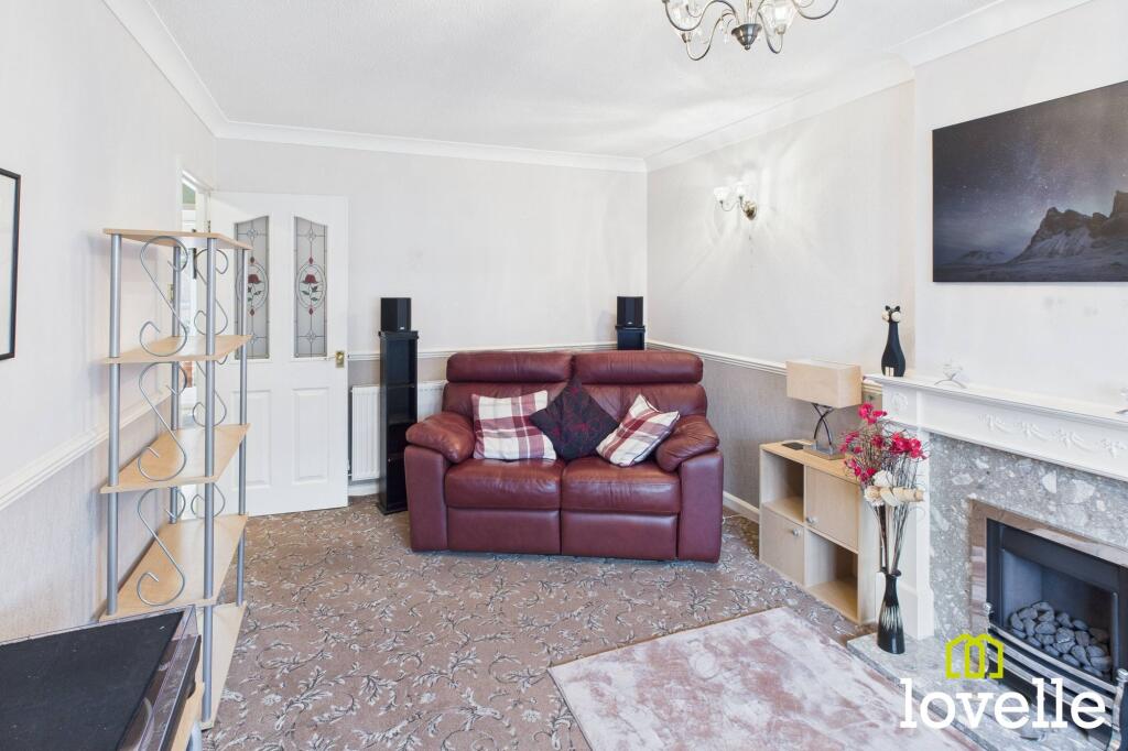 House in Hull - View 2