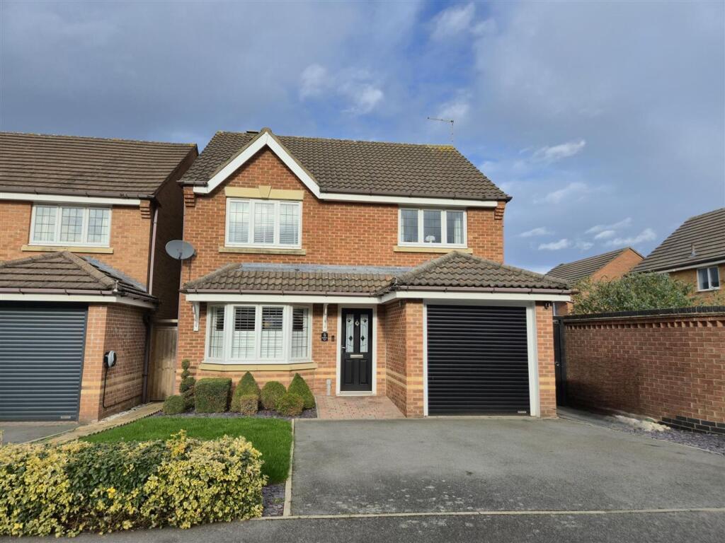 4-bed detached on Battleflat Drive, Ellistown, LE67, £343,000