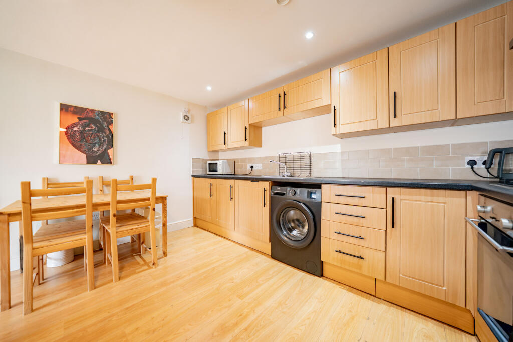 Apartment in Blaby, Enderby - More