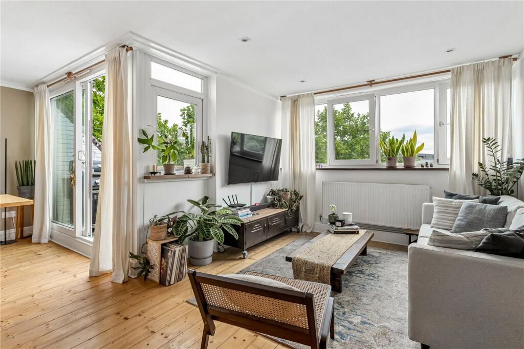 Hedingham Close, London, N1 - View 4