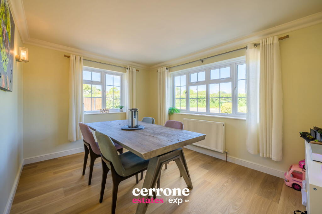 House in Bromsgrove, Belbroughton - View 5