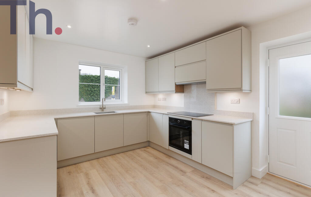 3-bed semi-detached on Newport, Isle of Wight, £359,950