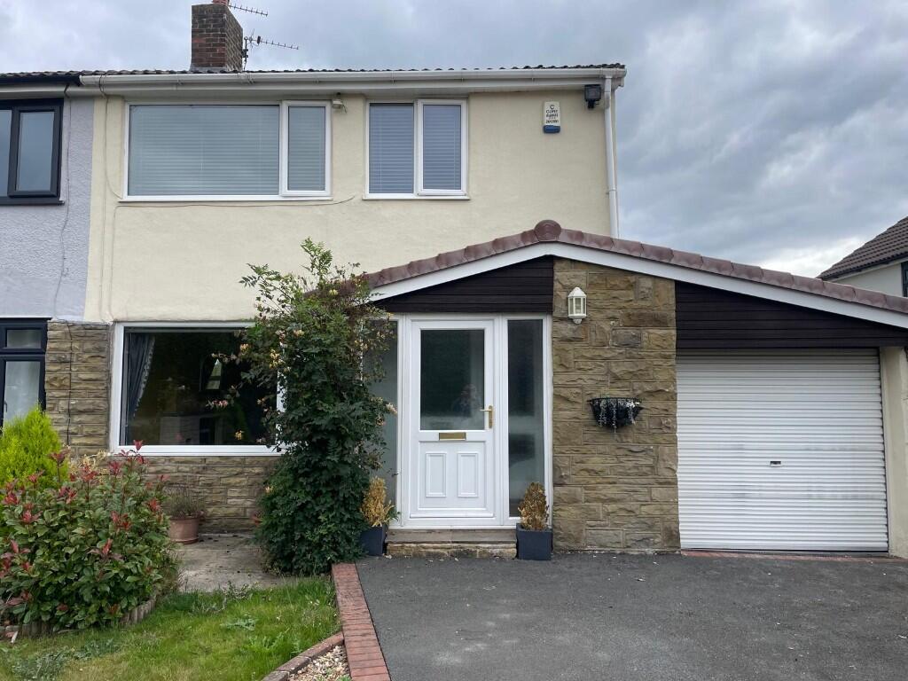 Main image of property: Oak Dene Close, Leeds, West Yorkshire, LS28