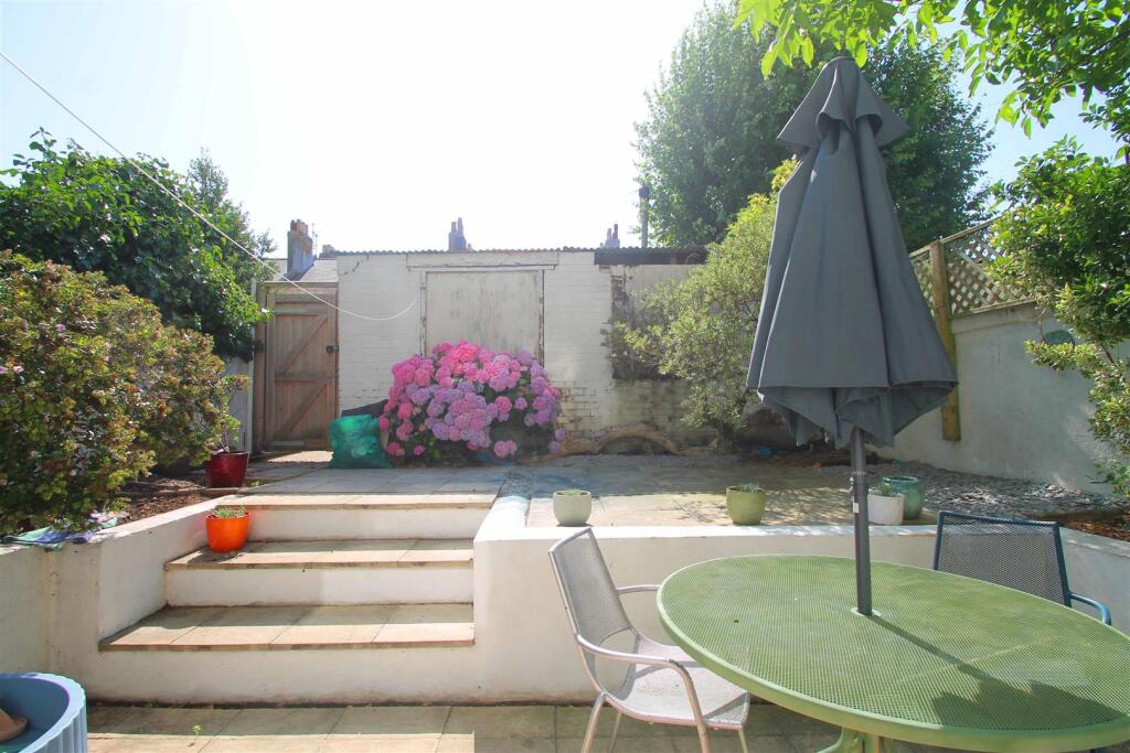 Apartment in Hove, Aldrington - View 5