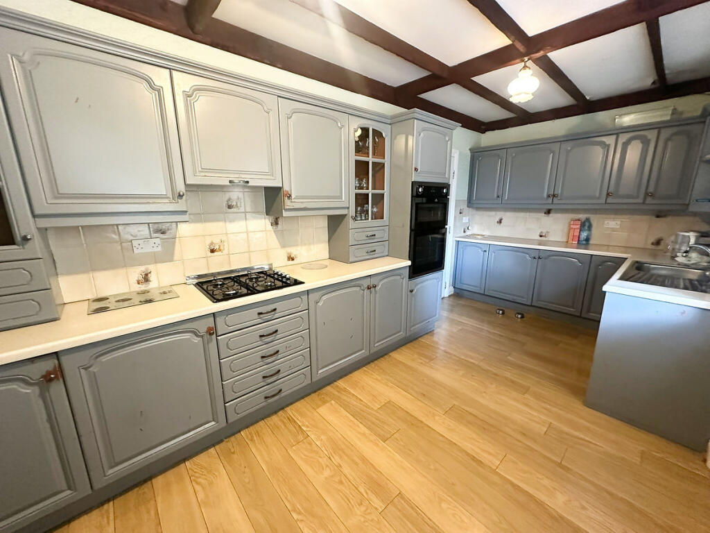 House in Grays, Badgers Dene, Stifford Clays - View 2