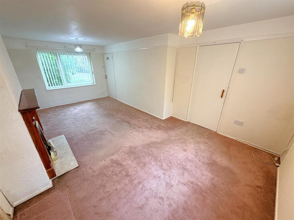 House in Northampton - View 3