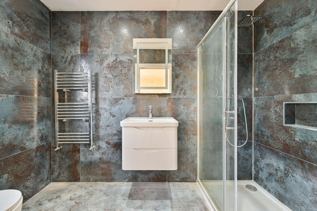 Apartment in London, Merton Park - View 5