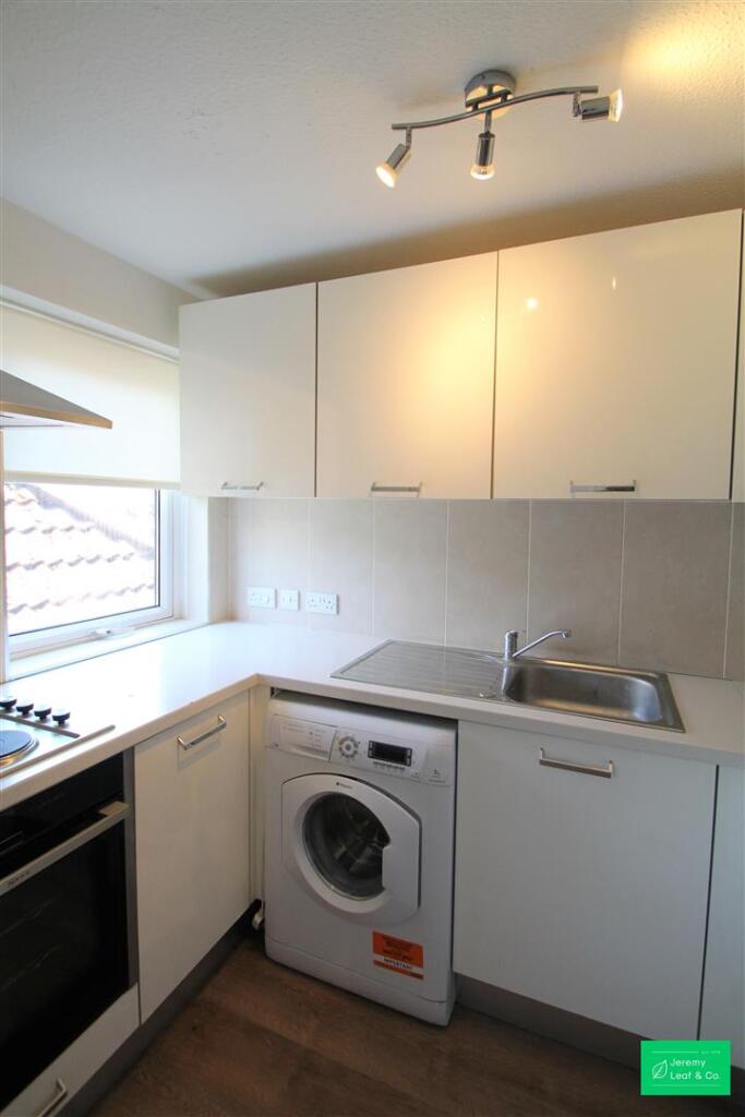 Stokes Court, East Finchley, London - View 3