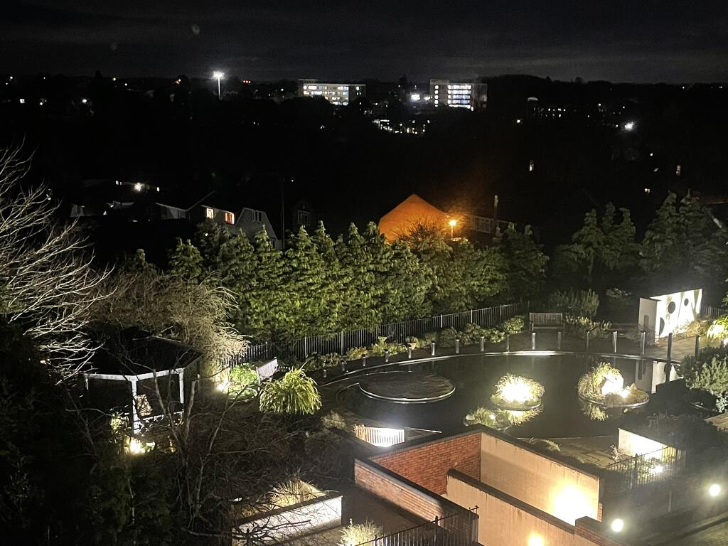 Apartment in Sutton Coldfield, Maney - View 6