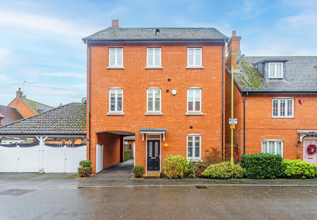 Main image of property: Devon Mead, Hatfield, Hertfordshire, AL10