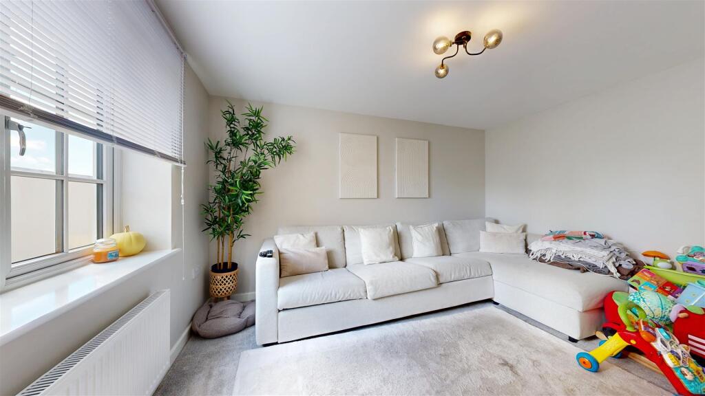 House in Dorchester - View 2
