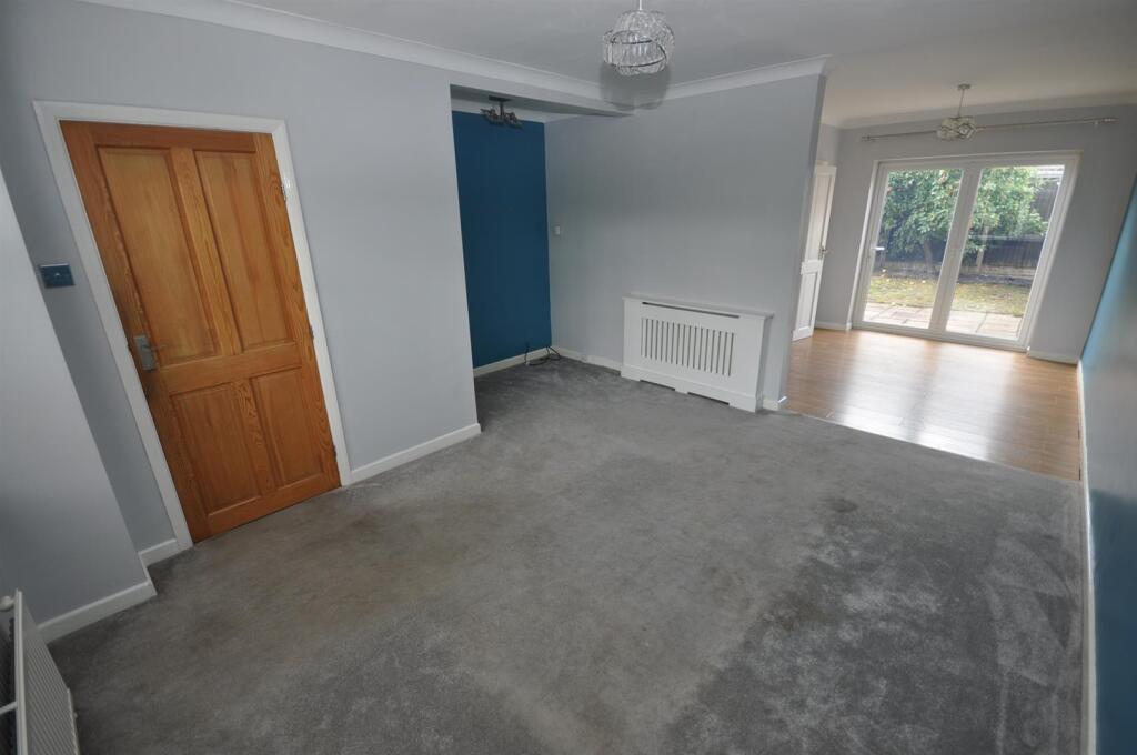 House in Doncaster, Thorne - View 4