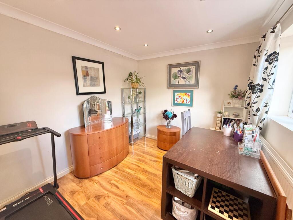 House in Harrow - More