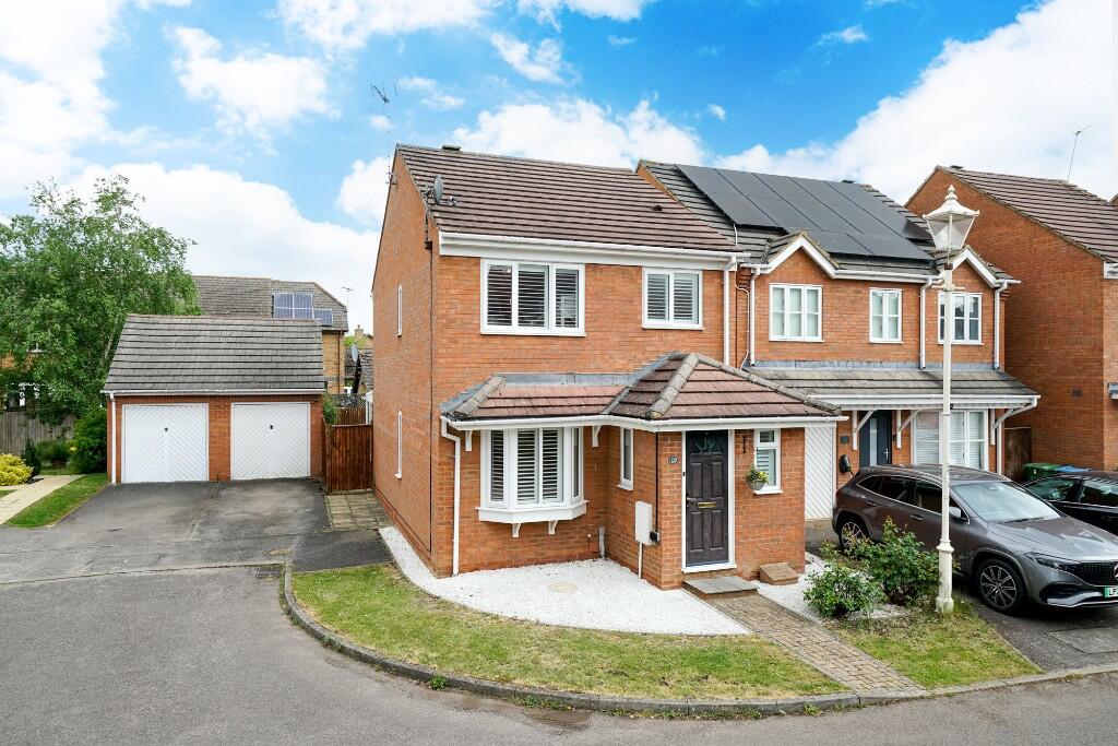 Main image of property: Lark Vale, Aylesbury, Bucks. HP19 0YP