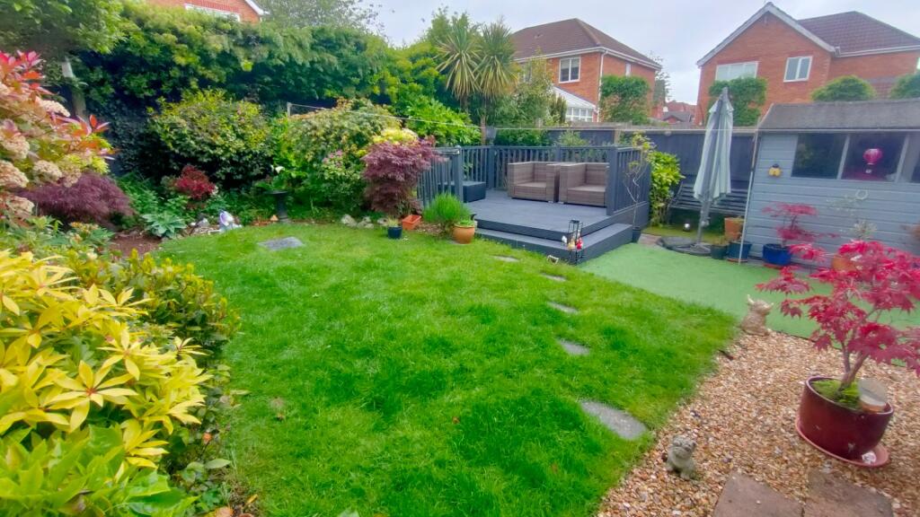 Woburn Close, Wrexham, Wrexham, LL13 photo 4