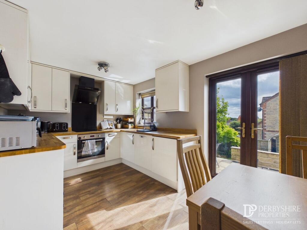 House in Bolsover, Tibshelf - More