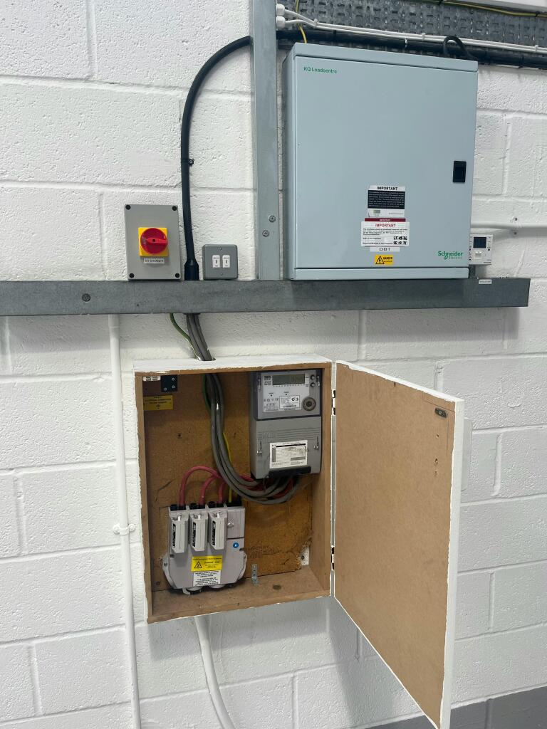2 Liddall - 3 Phase Electric.jpg