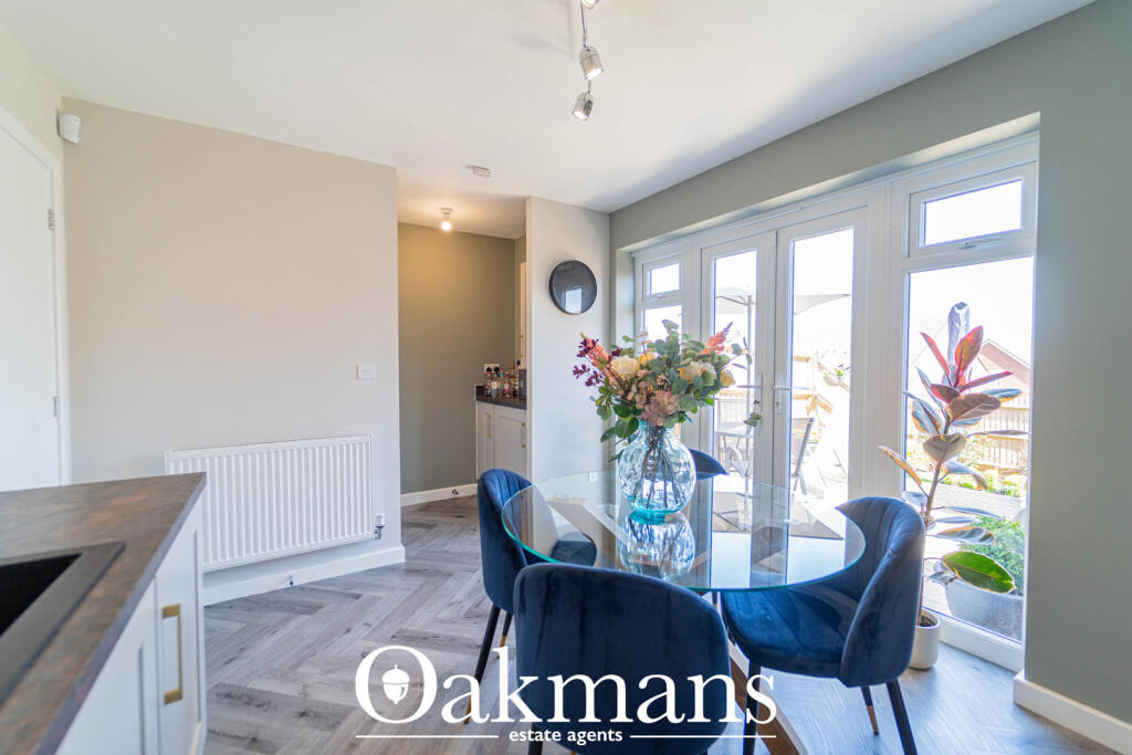 House in Birmingham, West Midlands - More