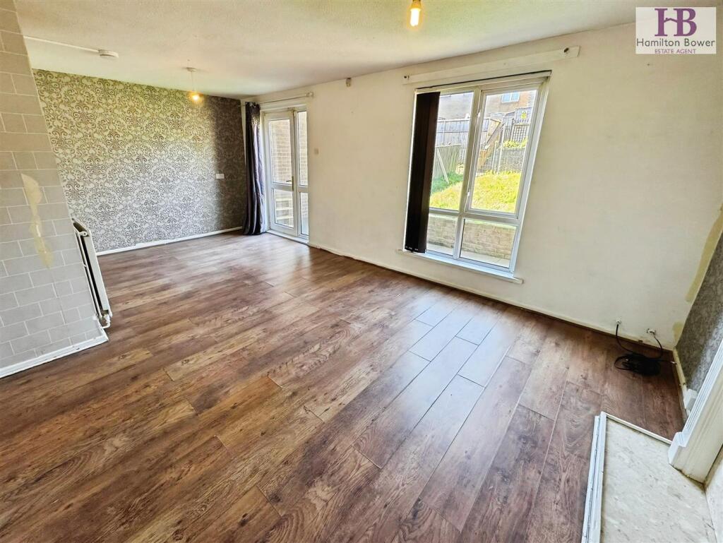 Bankholme Court, Bradford photo 4