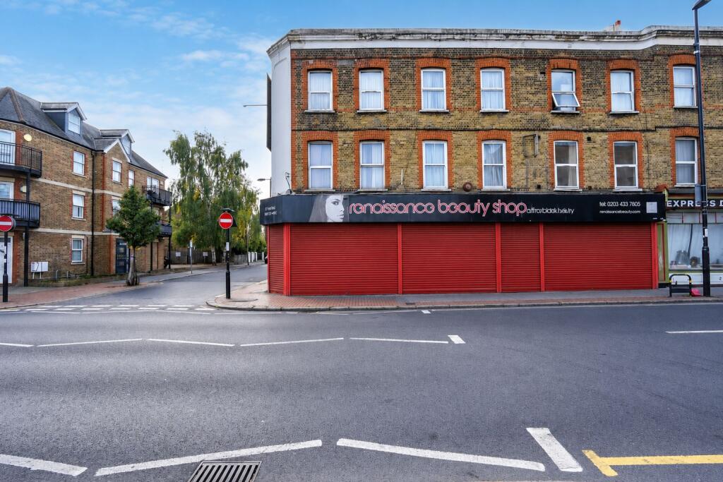 Main image of property: Flat 1, 110 Portland Road, South Norwood, London SE25 4PJ