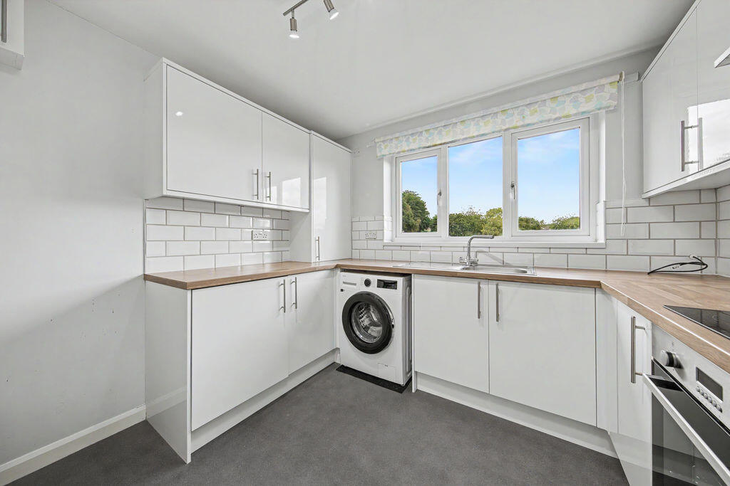 Apartment in Sheffield - View 5