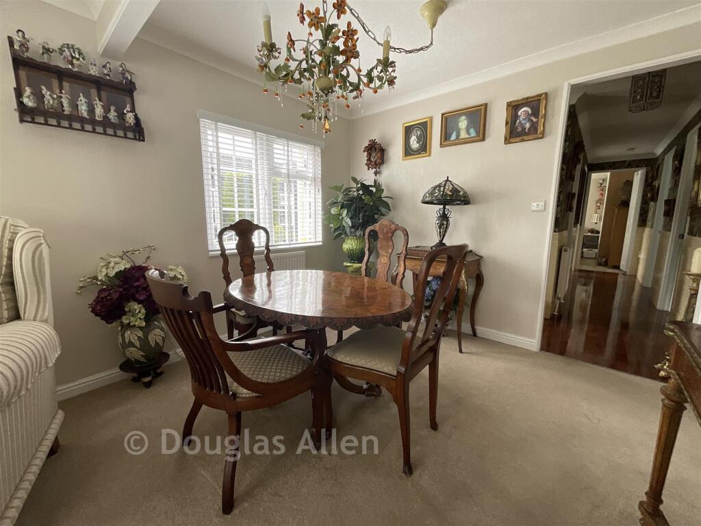 Hawk Hill, Battlesbridge, Wickford, Essex photo 5