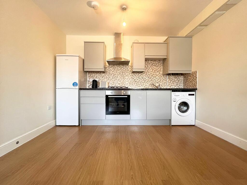 Apartment in London - View 2