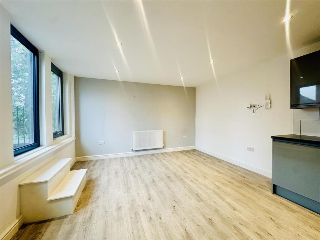 Apartment in Nottingham, Hockley, Sneinton - View 5