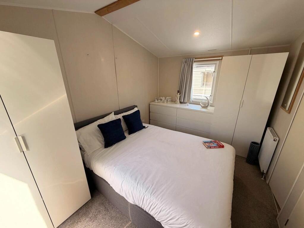 2021 Willerby Grasmere, Golden Sands Holiday Park, Warren Road, Dawlish Warren, Devon, EX7 0PQ - More