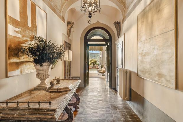 Main image of property: Exquisite Piano Nobile, Castiglion Fiorentino, Tuscany, Italy