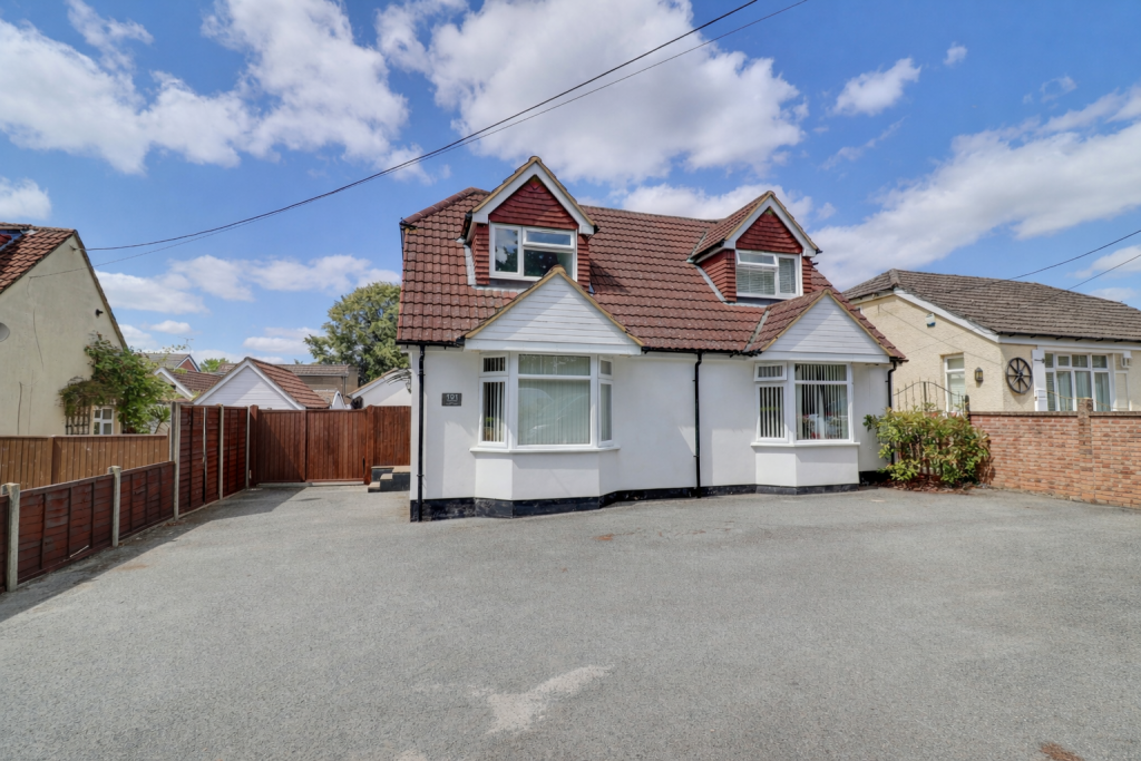 Main image of property: Botley Road, Sholing