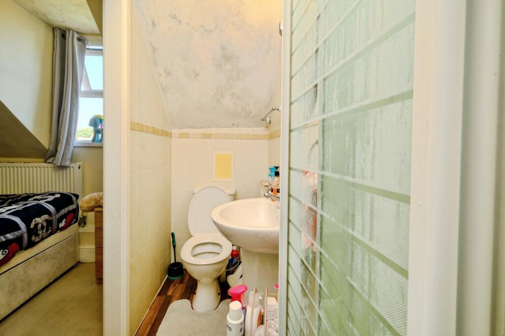 Windsor Road, Bournemouth, Dorset, BH5 – další
