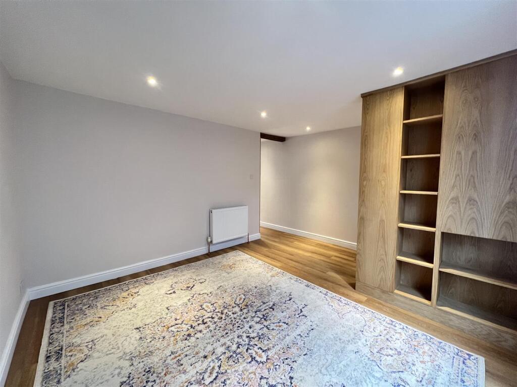 House in Tonbridge - View 5