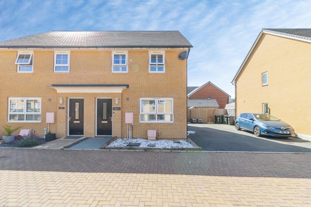 Main image of property: Sheppard Grove, Eagle Farm South, Milton Keynes, Buckinghamshire, MK17