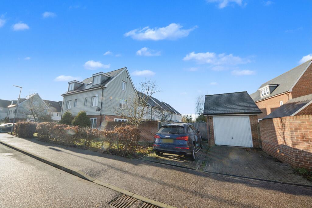 Additional image 4 of Appletree Way, Welwyn Garden City