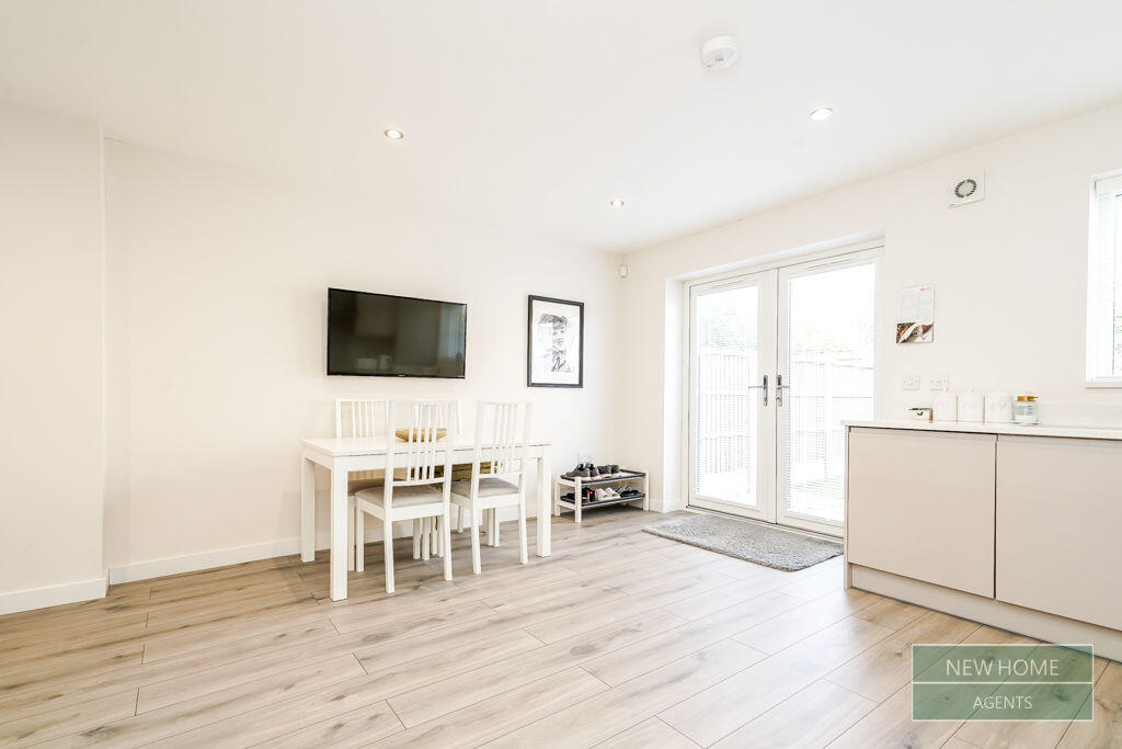 House in Rotherham, Bramley - View 4