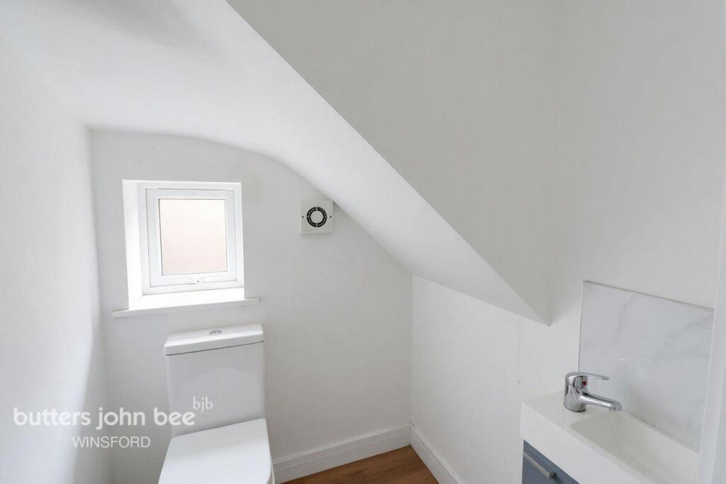 House in Winsford, Cheshire West and Chester - View 4