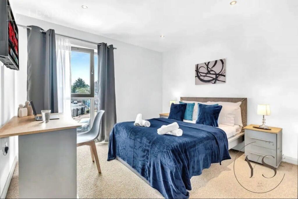 Apartment in Derby - View 5