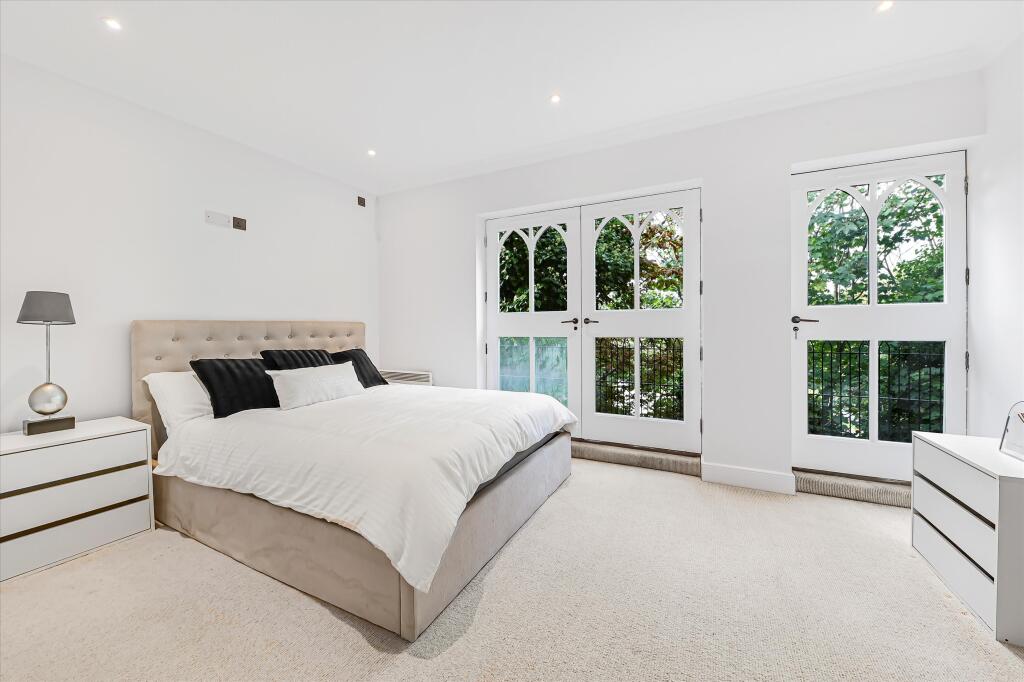 3 bedroom maisonette for rent
