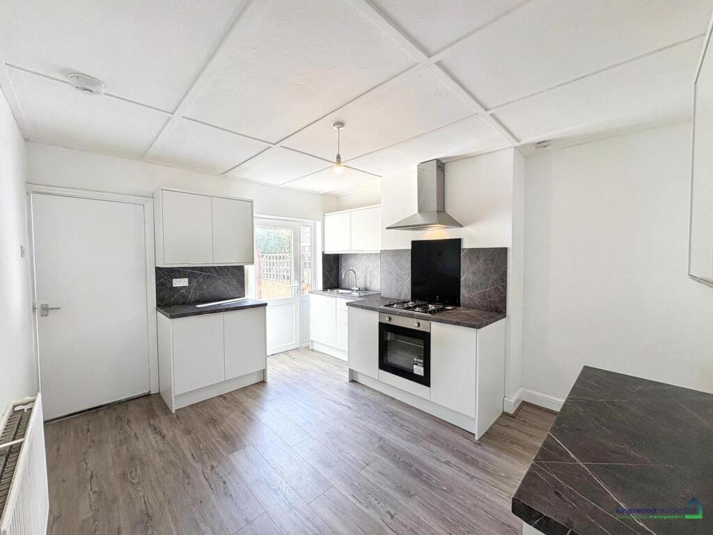 Main image of property: Princes Street, Mansfield, NG18 5SL
