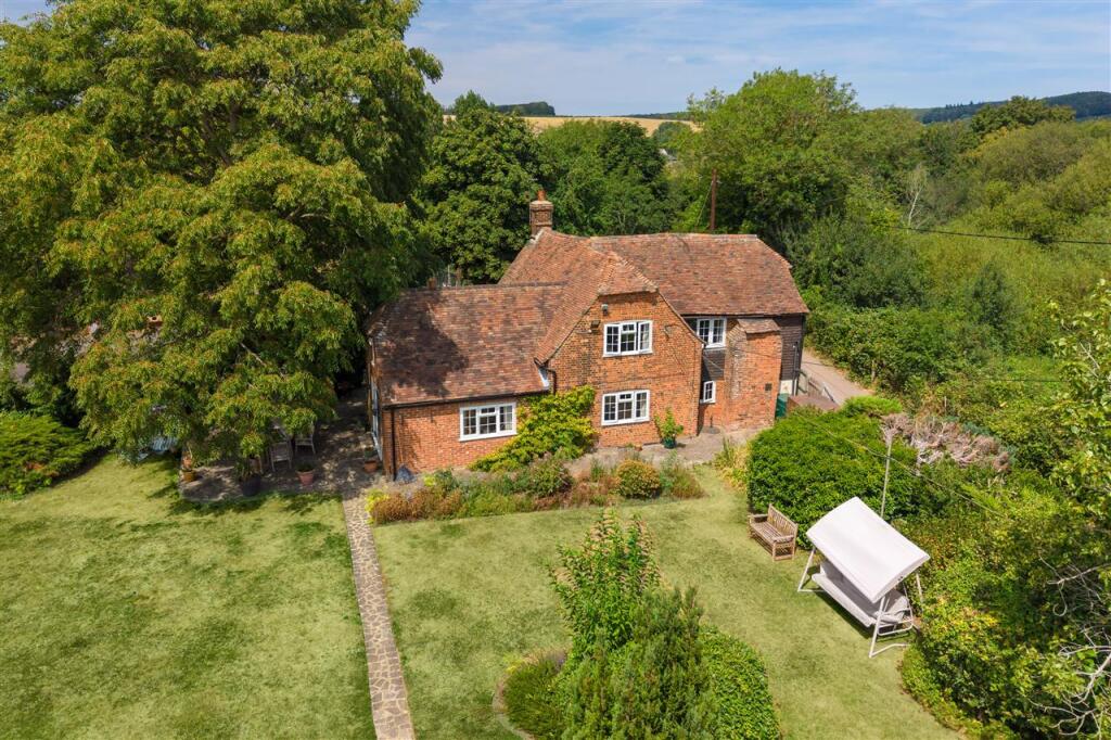 Main image of property: Thruxted Cottage, Thruxted Lane, Chartham