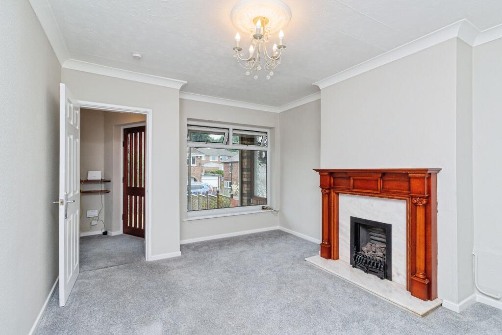 House in Stoke-on-Trent - More