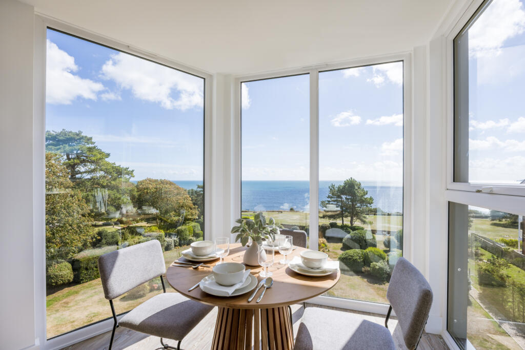 Bournemouth, Dorset photo 2