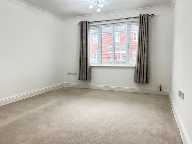 Apartment in Dartford - View 4
