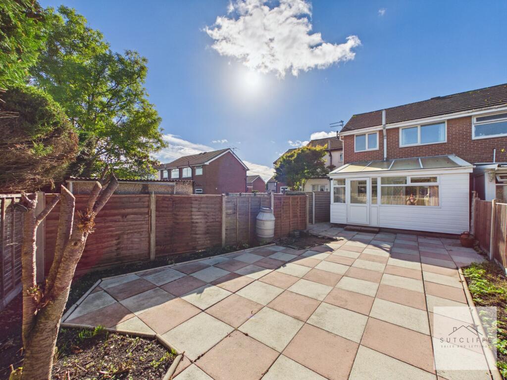 Canterbury Close, Garstang, PR3 photo 4