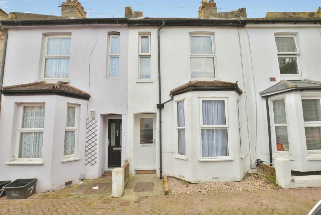 Main image of property: Bradstone New Road, Folkestone, Kent, CT20